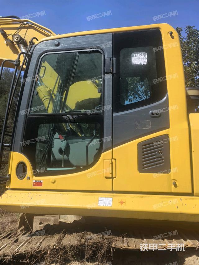 駕駛室左前45度(駕駛室部分) 駕駛室左前45度(駕駛室部分)