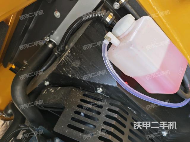 電瓶（大件艙室）