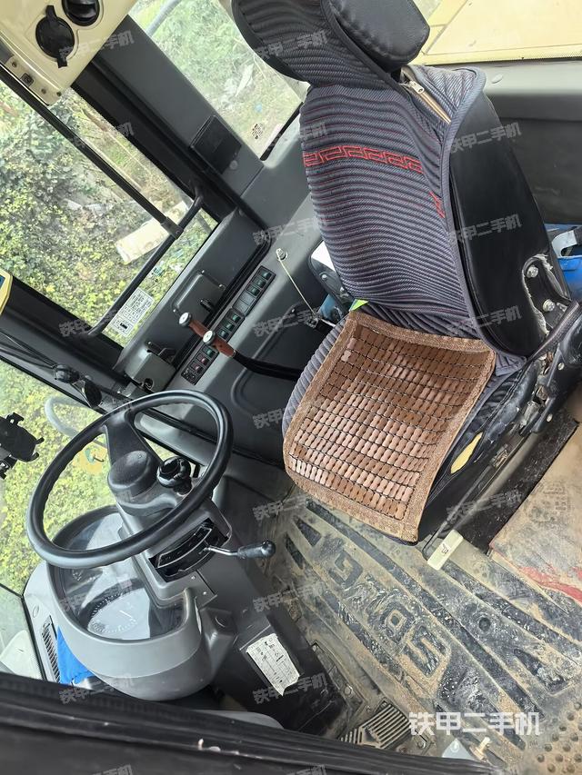 前擋風(fēng)玻璃標(biāo) （駕駛室部分）