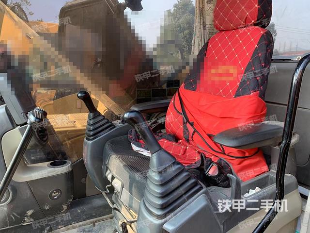 駕駛室整體（整機(jī)外觀）