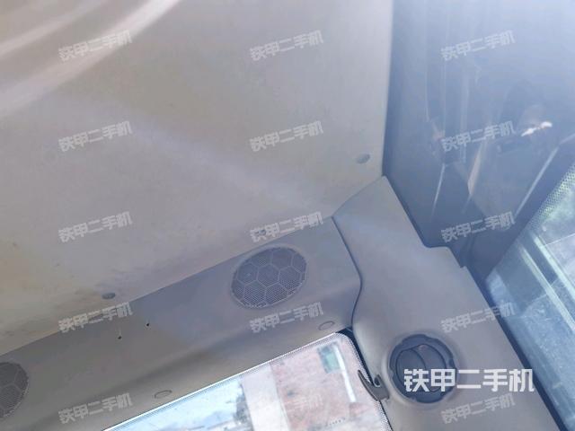 右側(cè)玻璃角標(biāo)（駕駛室部分）