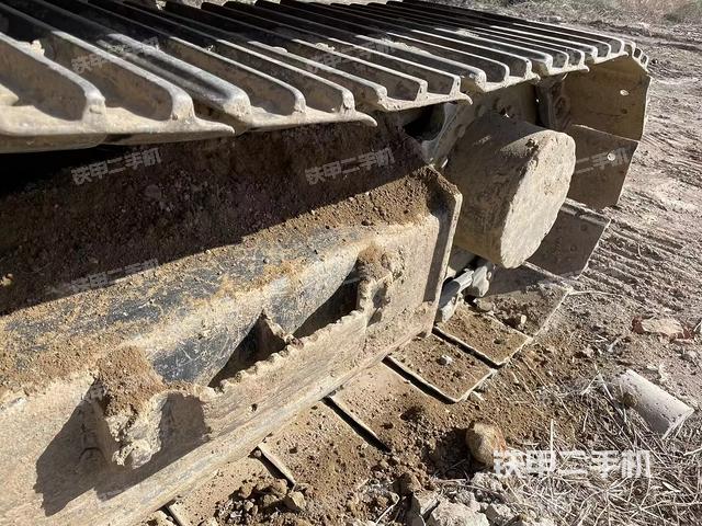 單側(cè)履帶整體（整機(jī)外觀）