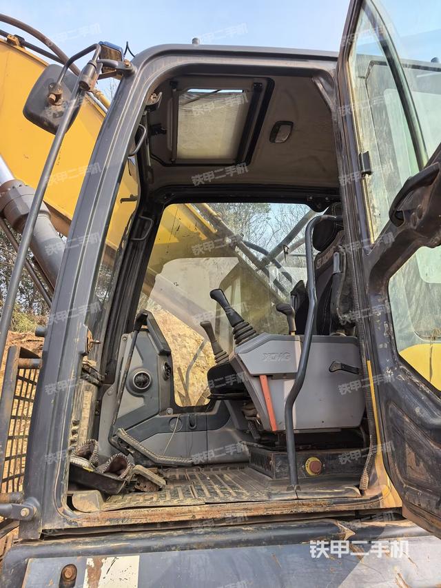 頂棚整體（駕駛室部分）