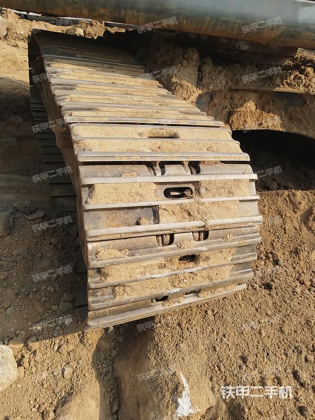 单侧履带整体（整机外观）