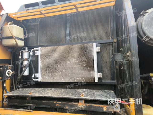 電瓶（大件艙室）