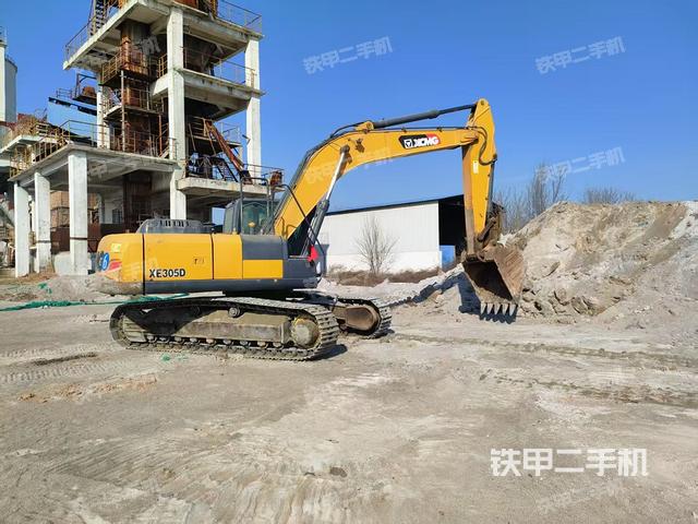 整機右后45°(整機外觀) 整機右后45°(整機外觀)
