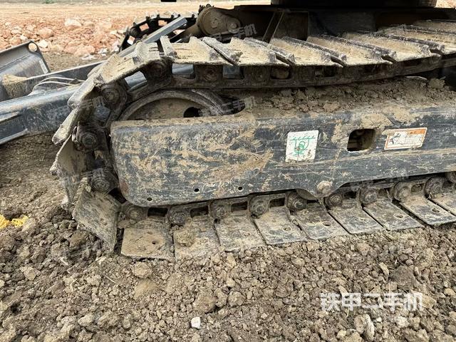 左側(cè)行走馬達蓋板(行走機構(gòu)) 左側(cè)行走馬達蓋板(行走機構(gòu))