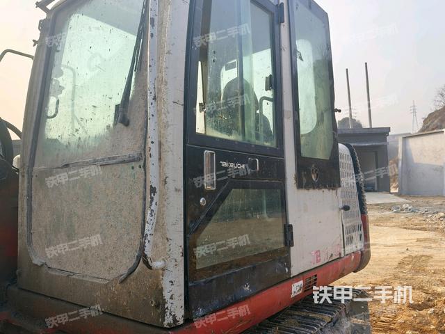 右側(cè)玻璃角標(biāo)（駕駛室部分）