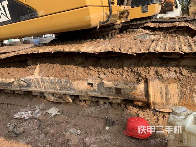 單側(cè)履帶整體（整機(jī)外觀）