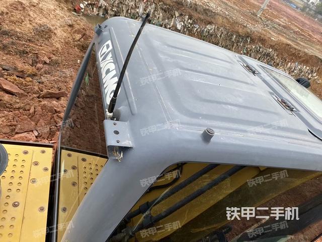 駕駛室頂部俯視(上車部件) 駕駛室頂部俯視(上車部件)