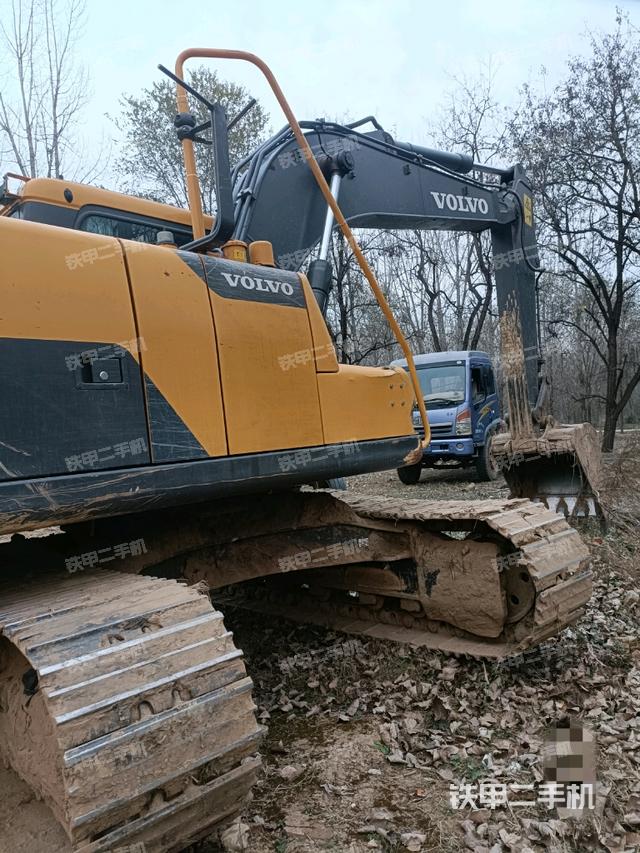 整機右后45°（整機外觀）