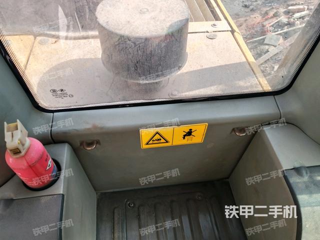 駕駛室左后45度（駕駛室部分）