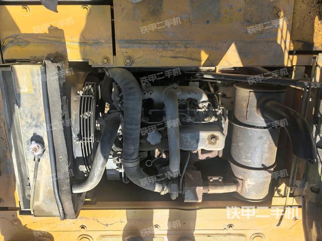 發(fā)動(dòng)機(jī)室(上車部件) 發(fā)動(dòng)機(jī)室(上車部件)