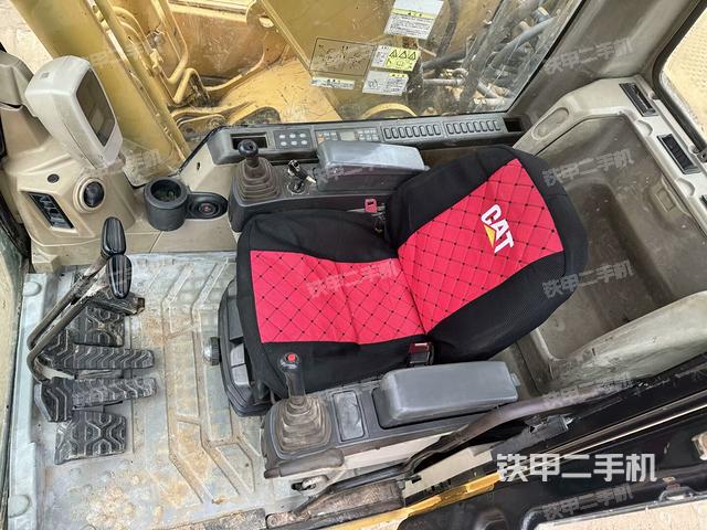 駕駛室整體（整機(jī)外觀）