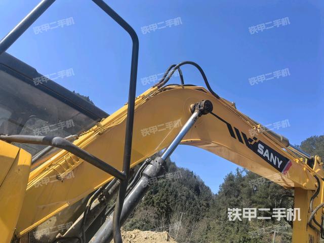 大臂整體?右側(cè)(工作和回轉(zhuǎn)裝置) 大臂整體?右側(cè)(工作和回轉(zhuǎn)裝置)