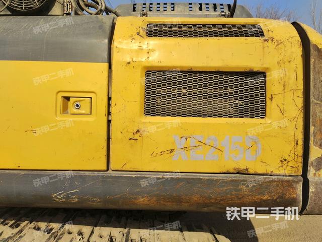 散熱器正面(大件艙室) 散熱器正面(大件艙室)