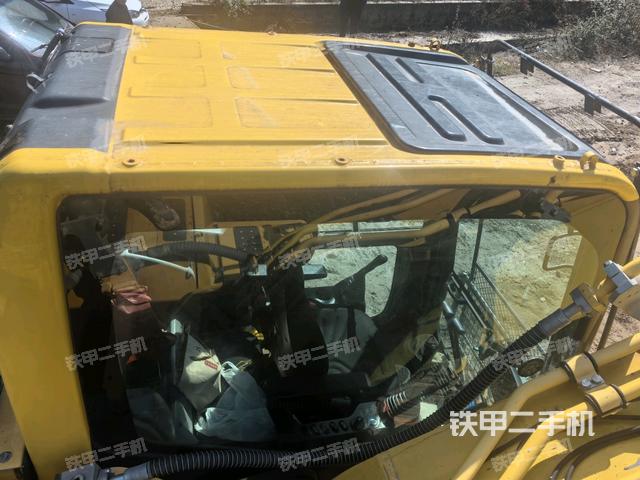 駕駛室頂部俯視(上車部件) 駕駛室頂部俯視(上車部件)