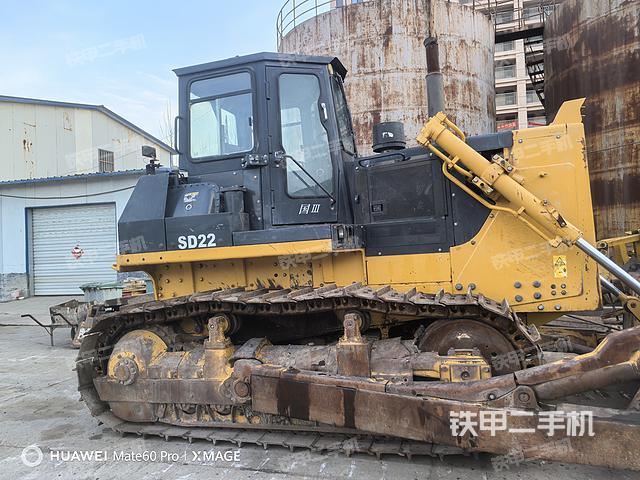 整機右后45°（設備外觀及核心部件）