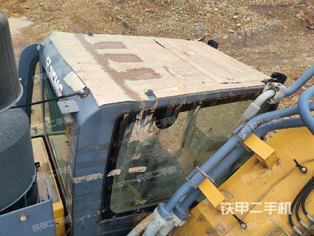 驾驶室顶部俯视(上车部件) 驾驶室顶部俯视(上车部件)