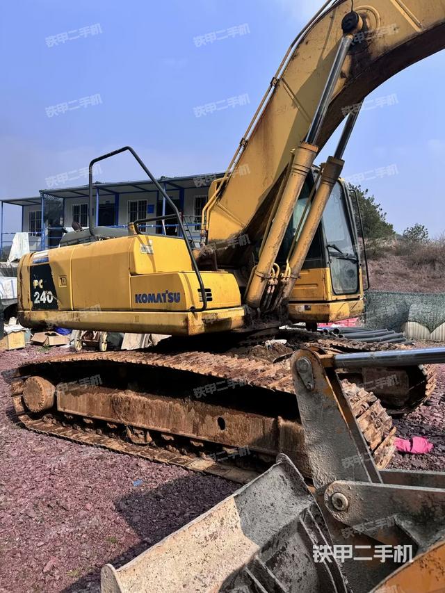 大臂根部?斜視（工作和回轉(zhuǎn)裝置）