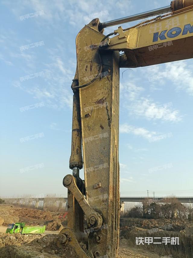 小臂整體左后（工作和回轉(zhuǎn)裝置）