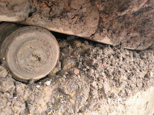 右驅動輪（行走機構）