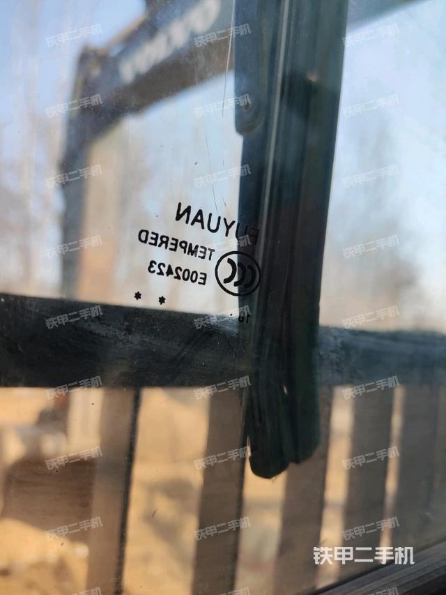 后窗玻璃角標(biāo)（駕駛室部分）