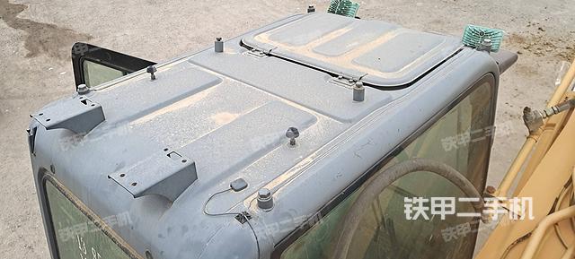 驾驶室顶部（整机外观）