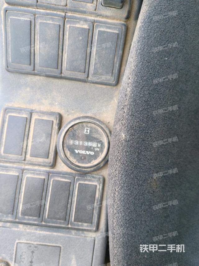 小時表(駕駛室部分) 小時表(駕駛室部分)