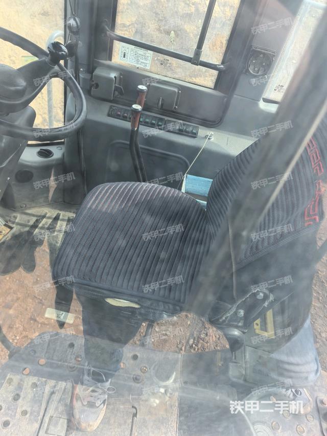 操作桿  檔位（駕駛室部分）