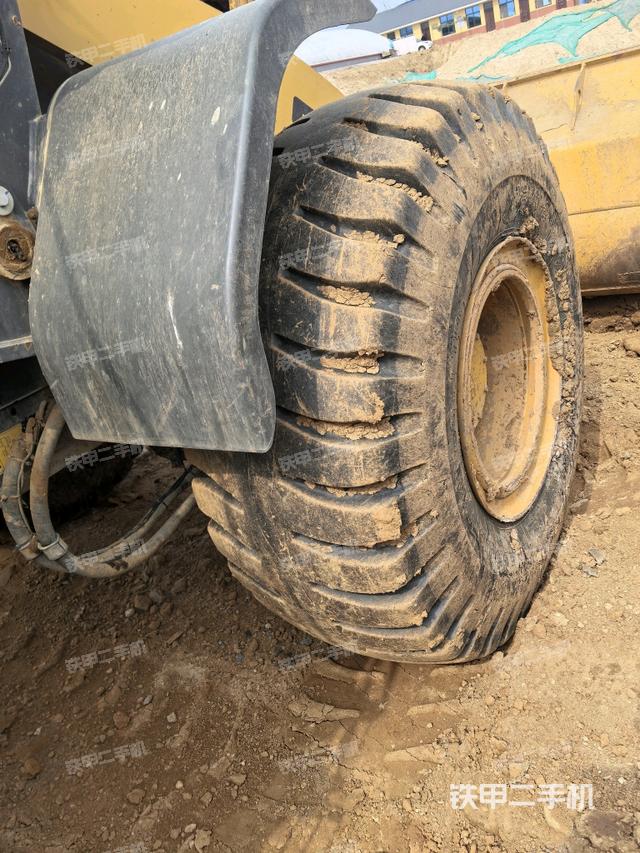 左前輪（行走機(jī)構(gòu)）