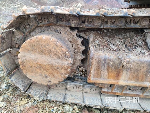 右驱动轮(行走机构) 右驱动轮(行走机构)