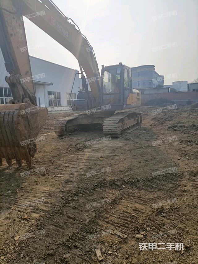 右前45(整機(jī)外觀) 右前45(整機(jī)外觀)