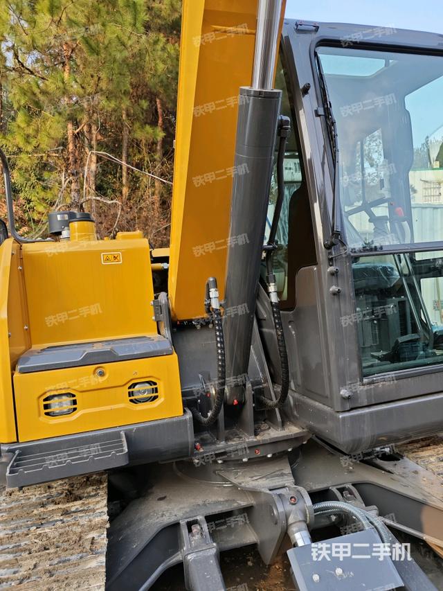 小臂整體右前（工作和回轉(zhuǎn)裝置）