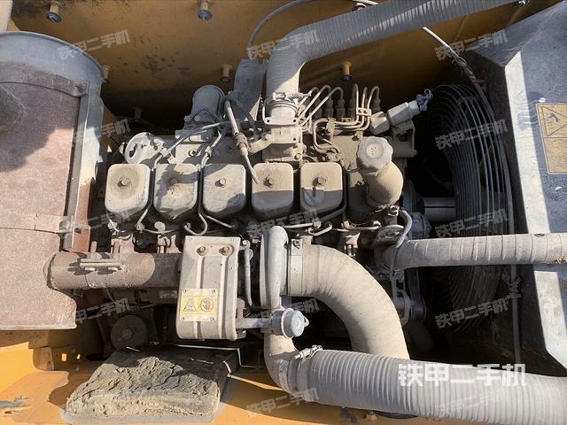 發(fā)動機(jī)整體俯視（整機(jī)外觀）