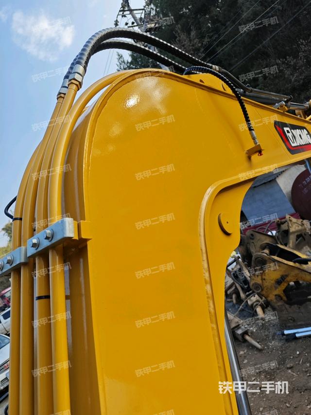 大臂背部俯視（工作和回轉(zhuǎn)裝置）