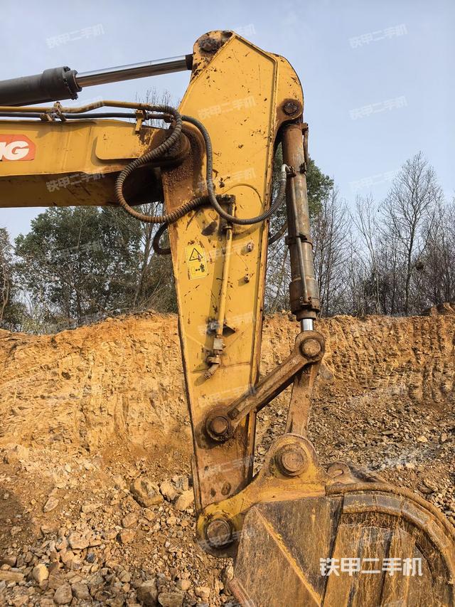 小臂整體右前（工作和回轉(zhuǎn)裝置）