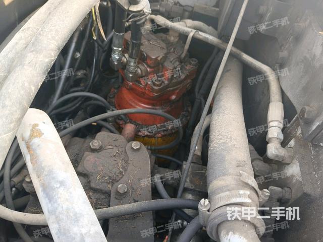 回轉(zhuǎn)馬達（上車部件）