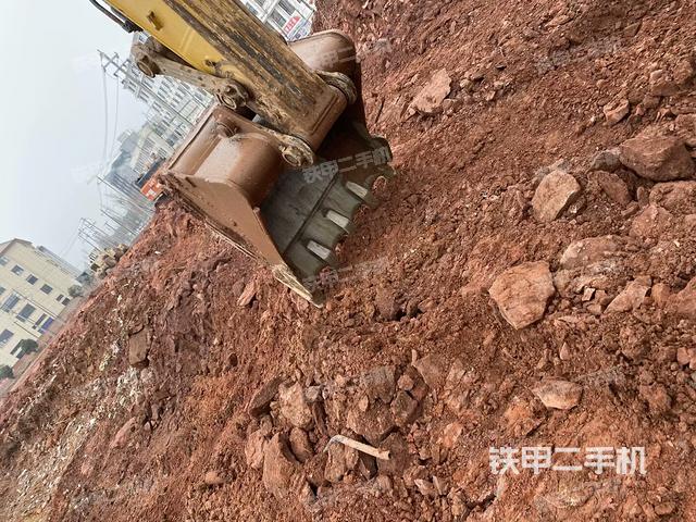 小臂整體右前(工作和回轉(zhuǎn)裝置) 小臂整體右前(工作和回轉(zhuǎn)裝置)