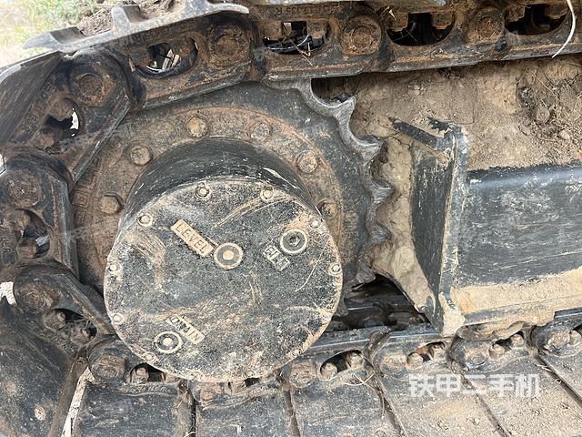 單側(cè)履帶整體（整機(jī)外觀）