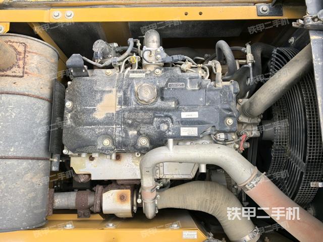 發(fā)動機室(上車部件) 發(fā)動機室(上車部件)