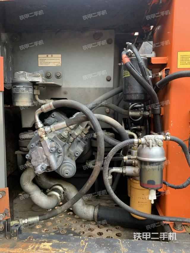 液壓泵室（大件艙室）