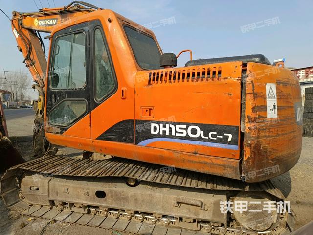 單側(cè)履帶整體（整機外觀）