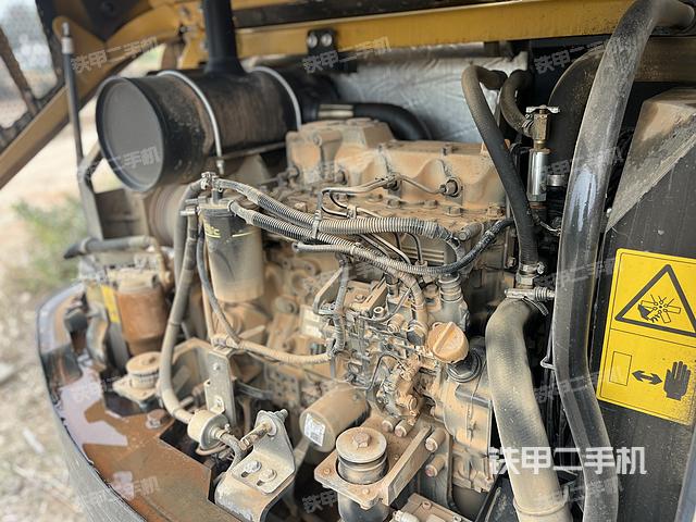 發(fā)動(dòng)機(jī)整體俯視（整機(jī)外觀）