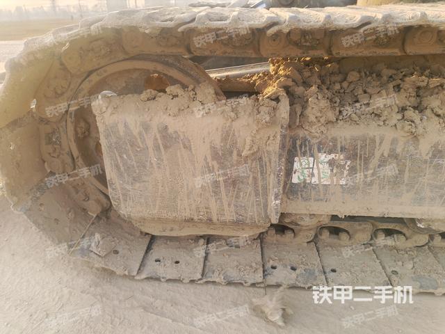 右驅(qū)動輪（行走機構）