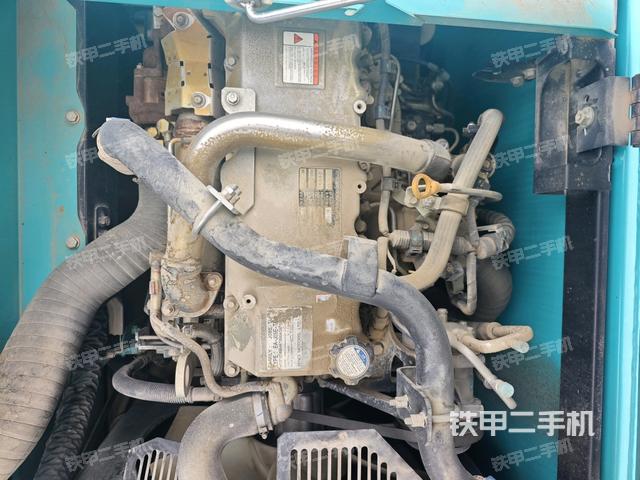 駕駛室頂部俯視（上車部件）