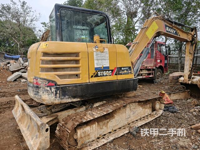 右后45(整機外觀) 右后45(整機外觀)