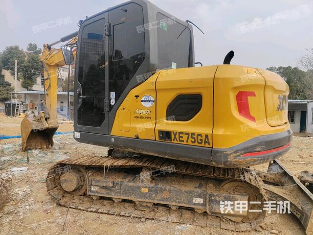 左后45(整機(jī)外觀) 左后45(整機(jī)外觀)