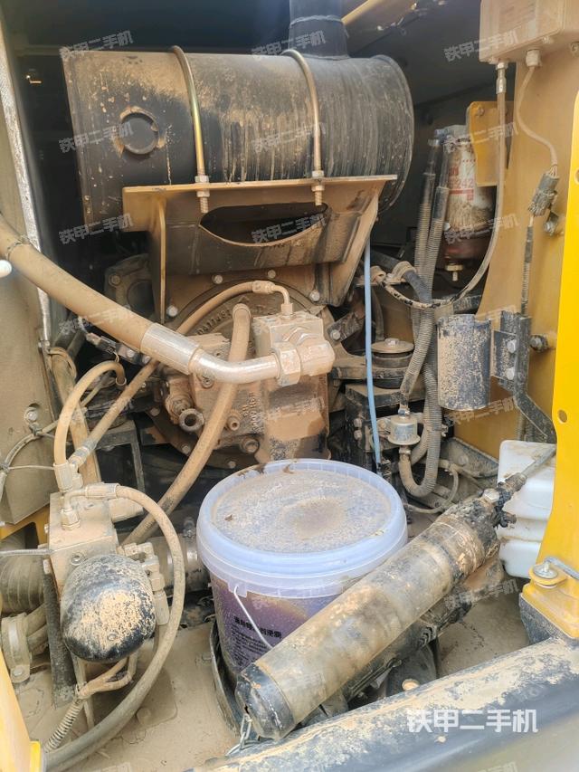 液壓泵室(大件艙室) 液壓泵室(大件艙室)