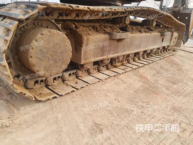 右驅動輪（行走機構）